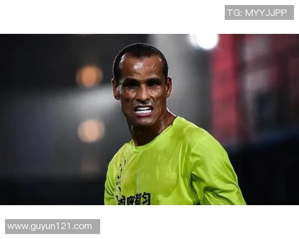 克鲁塞罗与飓风队激战正酣谁能在这场对决中笑到最后