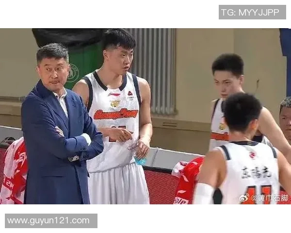 广东队战胜新疆队以2比0的比分展现强劲实力晋级下一轮比赛 广东队战胜新疆队以2比0的比分展现强劲实力晋级下一轮比赛