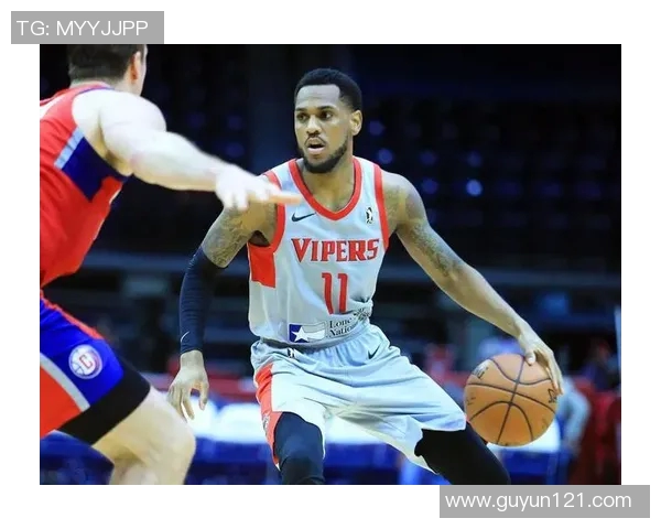 毒蛇与孟菲斯的精彩对决录像回顾与分析带你领略激烈战斗瞬间 毒蛇与孟菲斯的精彩对决录像回顾与分析带你领略激烈战斗瞬间