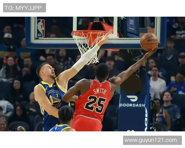 CCTV52017勇士与快船激战回顾精彩瞬间与赛场亮点分析 CCTV52017勇士与快船激战回顾精彩瞬间与赛场亮点分析