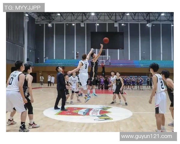 任骏飞引领球队奋勇争先展现篮球精神与团队合作的魅力