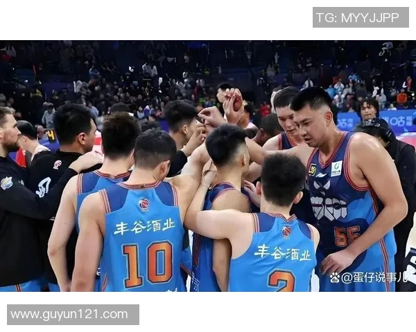 山西男篮与四川队激战正酣谁能在这场对决中笑到最后 山西男篮与四川队激战正酣谁能在这场对决中笑到最后
