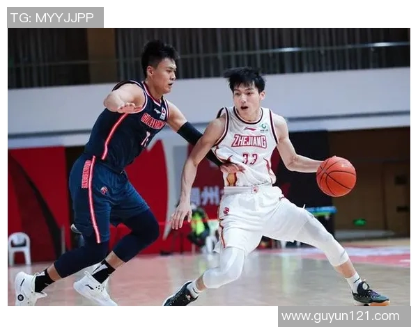 广东宏远迎战台湾璞园争夺篮球荣耀精彩对决引发球迷热烈期待 广东宏远迎战台湾璞园争夺篮球荣耀精彩对决引发球迷热烈期待